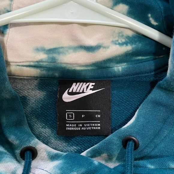 Tie Dye Nike Sweatshirt - Picture 2 of 3